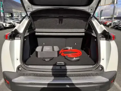 Photo 9 Peugeot 2008  Electrique 136 ch