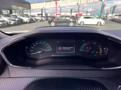 Photo 12 Peugeot 2008  Electrique 136 ch