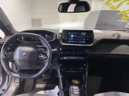 Photo 40 Peugeot 2008  Electrique 136 ch