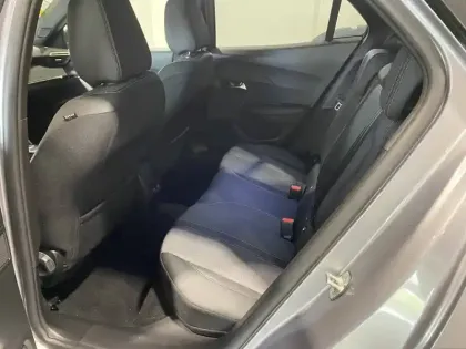 Photo 39 Peugeot 2008  Electrique 136 ch