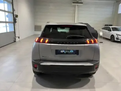 Photo 23 Peugeot 2008  Electrique 136 ch