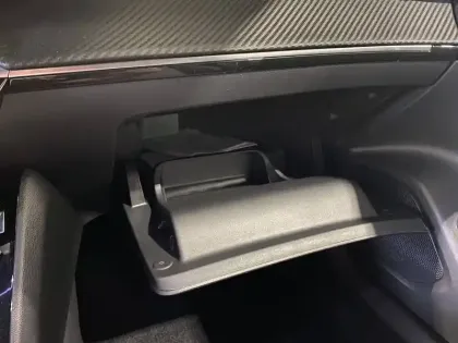 Photo 38 Peugeot 2008  Electrique 136 ch