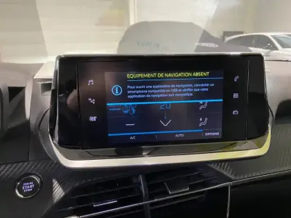 Photo 33 Peugeot 2008  Electrique 136 ch