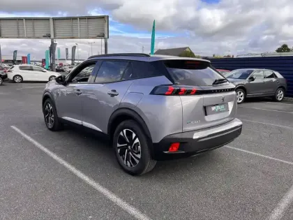 Photo 6 Peugeot 2008  Electrique 136 ch