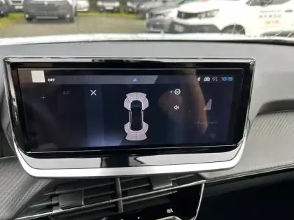 Photo 37 Peugeot 2008  PureTech 100 S&S BVM6