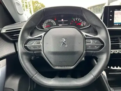 Photo 10 Peugeot 2008  1.2 PureTech 100ch S&S Allure