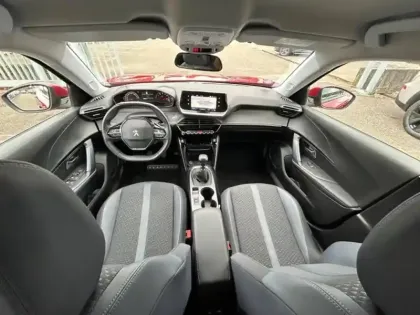 Photo 9 Peugeot 2008  1.2 PureTech 100ch S&S Allure