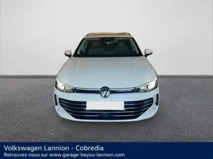 Photo 19 Volkswagen Passat  SW 1.5 eTSI 150ch Elegance DSG7