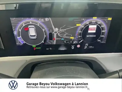 Photo 8 Volkswagen Passat  SW 1.5 eTSI 150ch Elegance DSG7