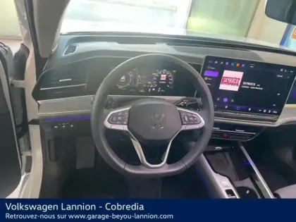 Photo 21 Volkswagen Passat  SW 1.5 eTSI 150ch Elegance DSG7