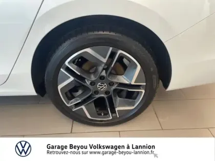 Photo 13 Volkswagen Passat  SW 1.5 eTSI 150ch Elegance DSG7