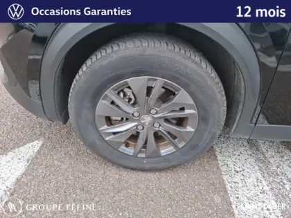 Photo 11 Peugeot 2008  e- 136ch Style