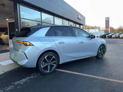 Photo 1 Opel Astra  Hybrid 180 ch BVA8