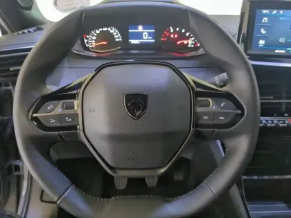 Photo 18 Peugeot 2008  PureTech 100 S&S BVM6