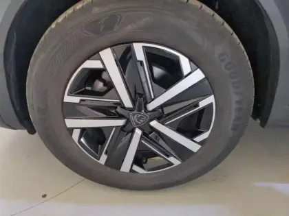 Photo 10 Peugeot 2008  PureTech 100 S&S BVM6