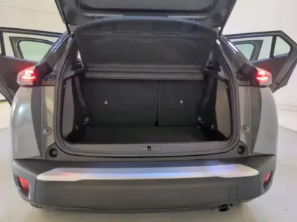 Photo 5 Peugeot 2008  PureTech 100 S&S BVM6