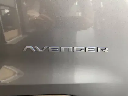 Photo 82 Jeep Avenger  115 kW 4x2