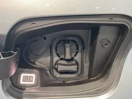 Photo 26 Jeep Avenger  115 kW 4x2