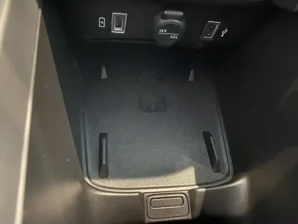 Photo 61 Jeep Avenger  115 kW 4x2