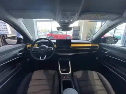 Photo 110 Jeep Avenger  115 kW 4x2