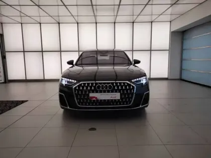 Photo 24 Audi A8  60 TFSIe 462 ch Tiptronic 8 Quattro