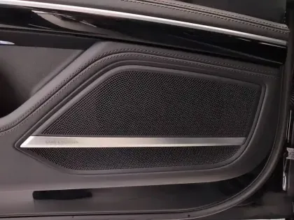 Photo 16 Audi A8  60 TFSIe 462 ch Tiptronic 8 Quattro