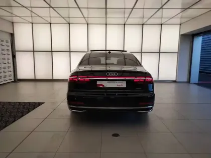 Photo 25 Audi A8  60 TFSIe 462 ch Tiptronic 8 Quattro