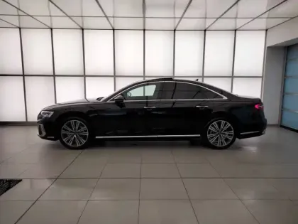 Photo 14 Audi A8  60 TFSIe 462 ch Tiptronic 8 Quattro