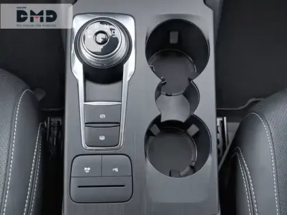 Photo 7 Ford Kuga  2.5 Duratec 190ch FHEV Vignale BVA