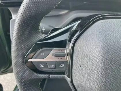 Photo 24 Peugeot 308  PureTech 130ch S&S EAT8