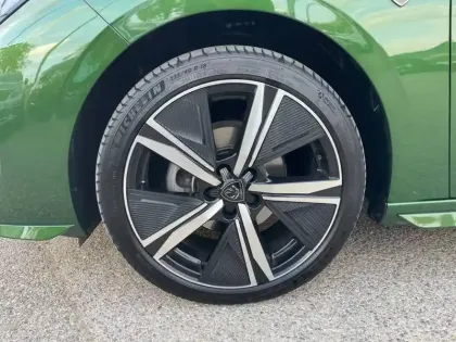 Photo 8 Peugeot 308  PureTech 130ch S&S EAT8