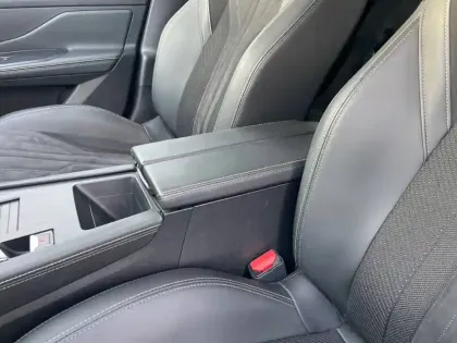 Photo 19 Peugeot 308  PureTech 130ch S&S EAT8