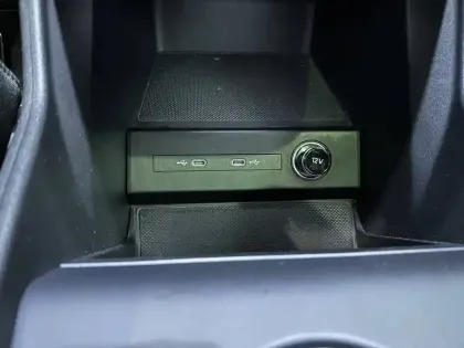 Photo 13 Audi Q4  e-tron Sportback 40 204 ch 82 kWh