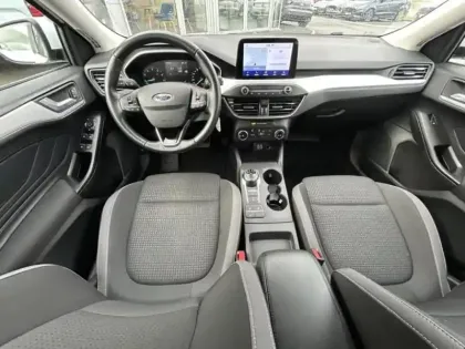 Photo 12 Ford Focus  1.0 EcoBoost 100ch  Trend Business