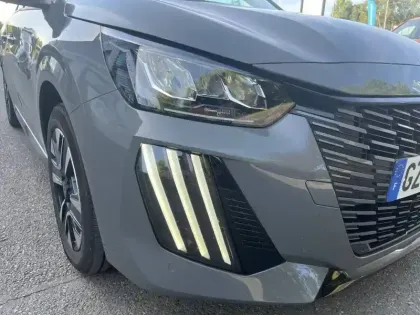 Photo 38 Peugeot 208  Electrique 50 kWh 136ch