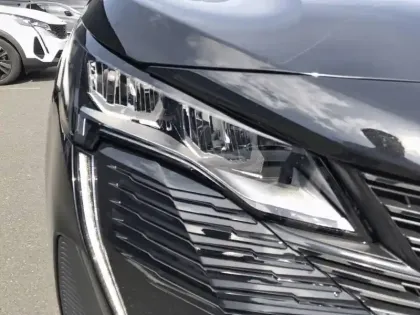 Photo 35 Peugeot 5008  Hybrid 136 e-DCS6