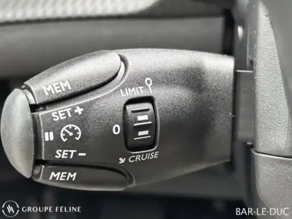 Photo 12 Peugeot 2008  e- 136ch Active