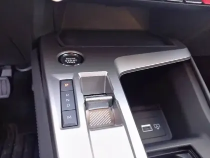 Photo 13 Peugeot 308  SW BlueHDi 130ch S&S EAT8