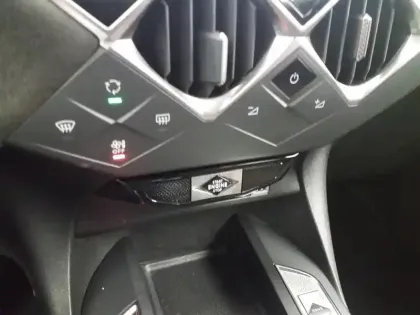 Photo 18 DS DS 3 DS3 Crossback PureTech 130 EAT8 Performance Line+