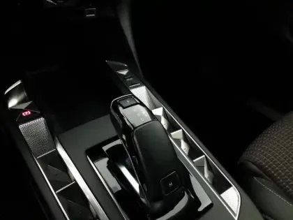 Photo 23 DS DS 3 DS3 Crossback PureTech 130 EAT8 Performance Line+