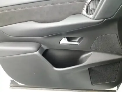 Photo 19 DS DS 3 DS3 Crossback PureTech 130 EAT8 Performance Line+