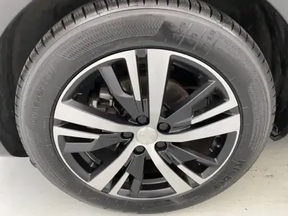 Photo 16 Peugeot 3008  Puretech 180ch S&S EAT8