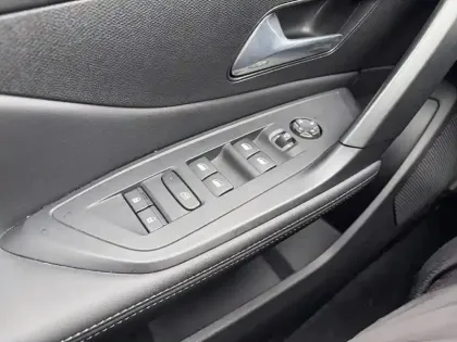 Photo 19 Peugeot 308  SW BlueHDi 130ch S&S EAT8 Allure