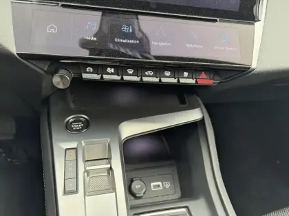 Photo 21 Peugeot 308  SW BlueHDi 130ch S&S EAT8 Allure