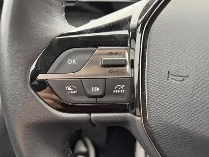 Photo 18 Peugeot 308  SW BlueHDi 130ch S&S EAT8 Allure