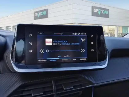 Photo 10 Peugeot 208  PureTech 75 S&S BVM5 Active