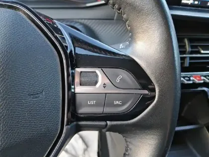 Photo 17 Peugeot 208  PureTech 75 S&S BVM5 Active