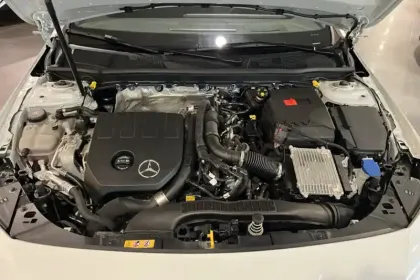 Photo 8 Mercedes CLA  Shooting Brake 200 7G-DCT