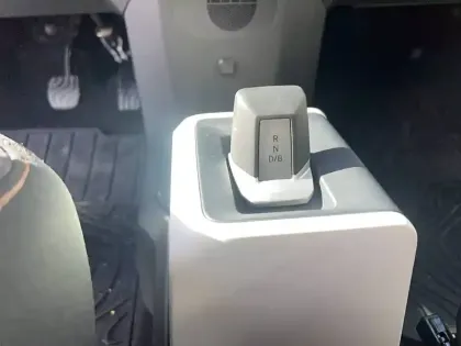 Photo 12 Dacia Spring 