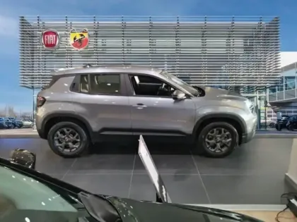 Photo 10 Jeep Avenger  Electrique 156ch 115kW Longitude